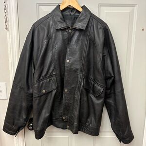 Vintage Men's Black Leather Bomber Jacket